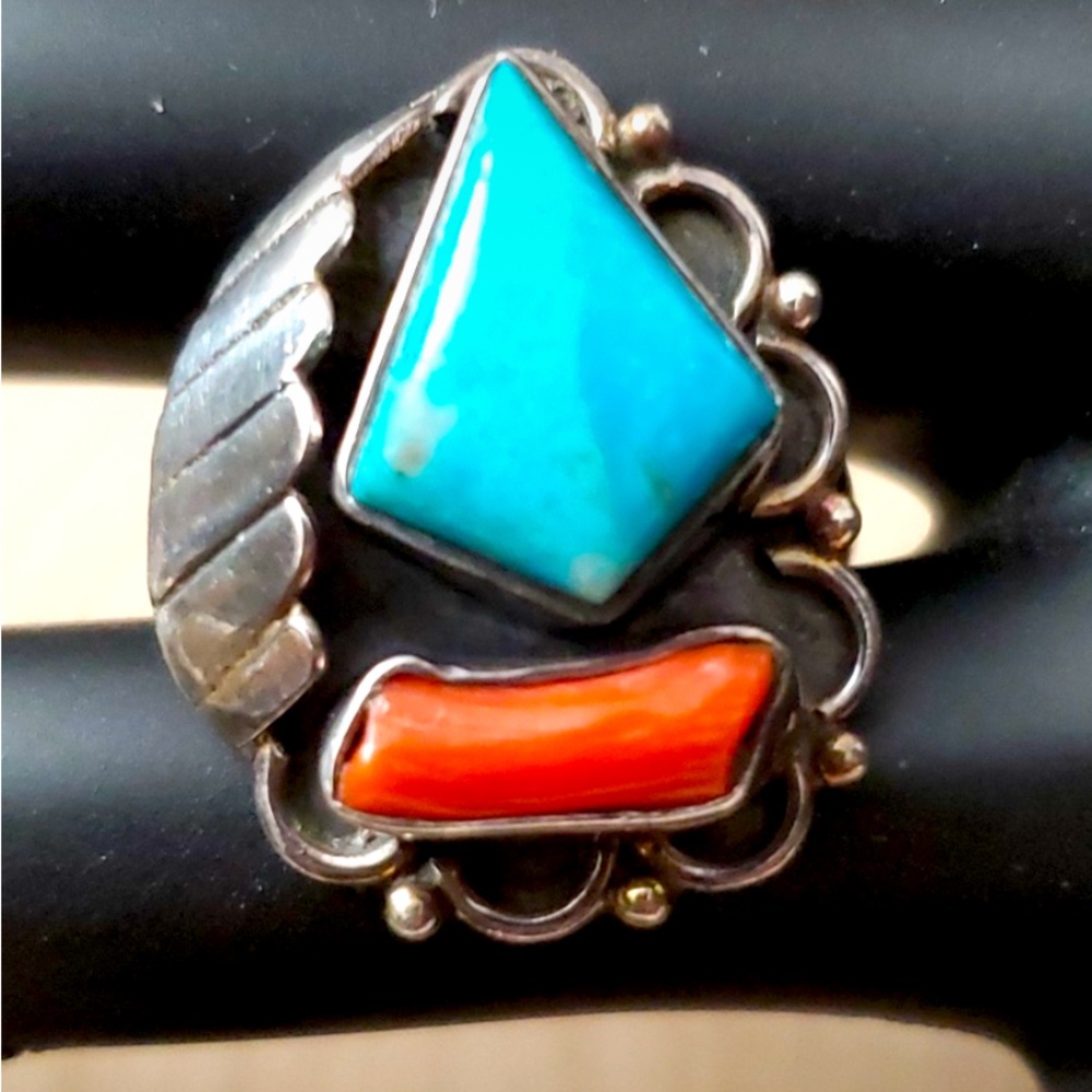 Native American Sterling Silver 925 Turquoise Coral Arrow Head Ring